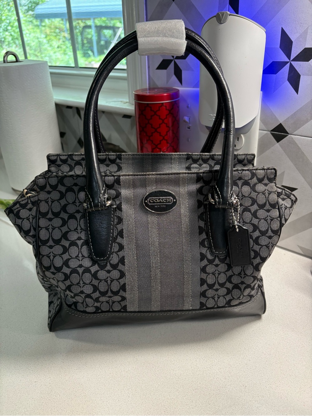 Coach Legscy Signature Candice carryall EUC